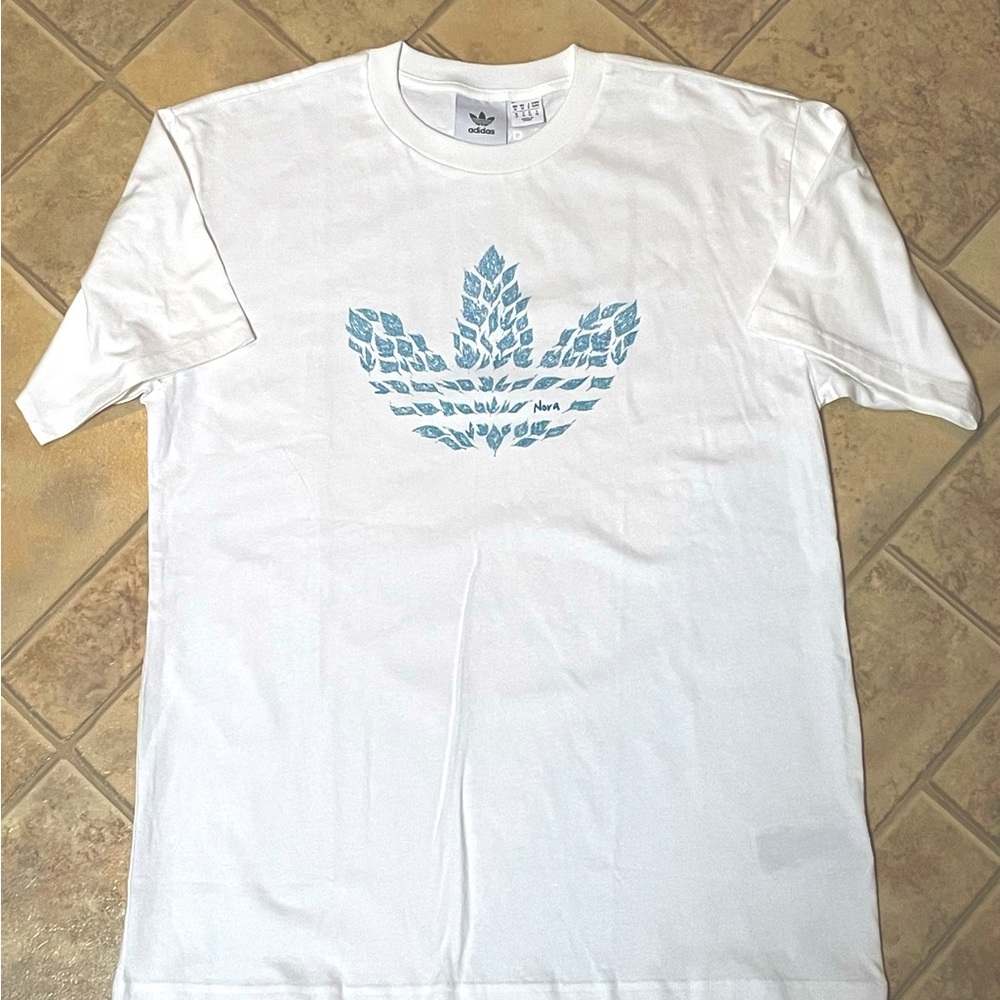 Adidas Nora Unisex White T-Shirt Size Medium NWOT